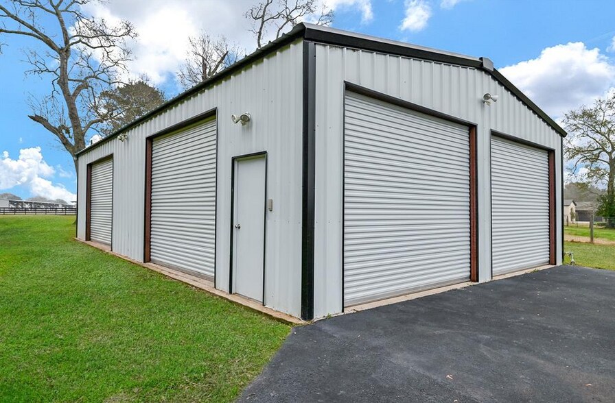 More Photos Of 8811 FM 359 Rd, Richmond Specialty For Sale