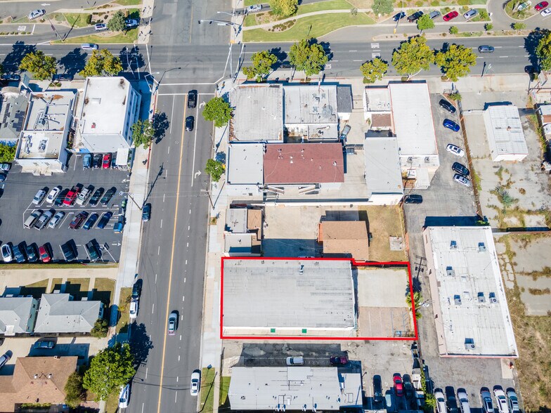 More Photos Of 4333-4335 W 147th St, Lawndale Office For Sale