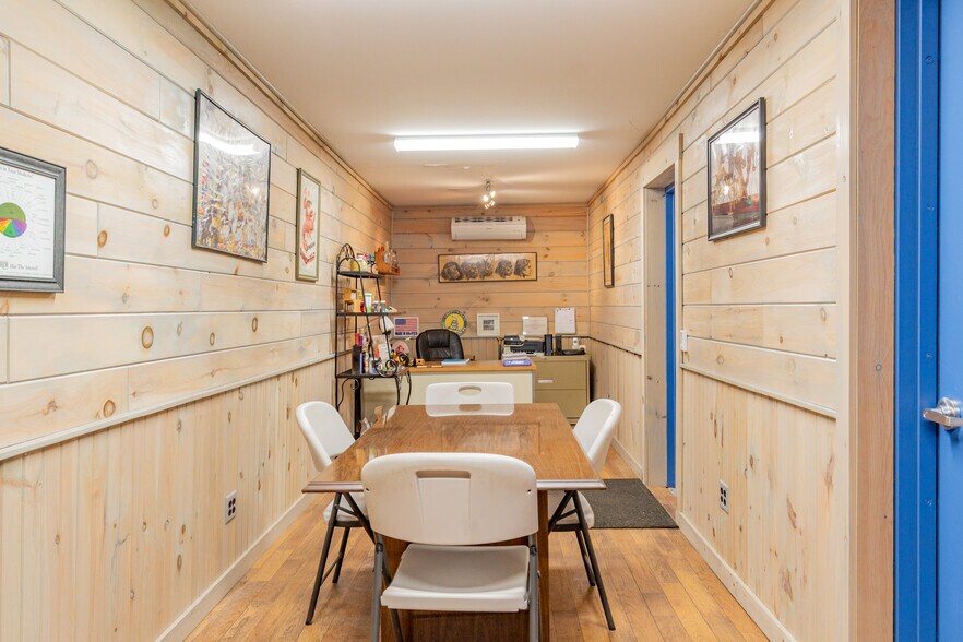 More Photos Of 1487 Main Street, Oxford Industrial For Sale