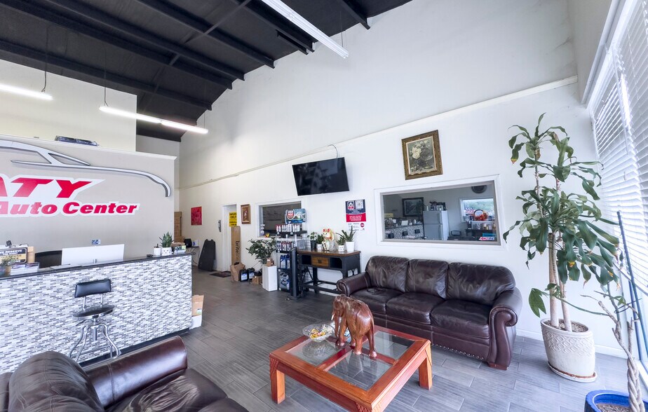 More Photos Of 17306 Alief Clodine Rd, Richmond Auto Repair For Sale