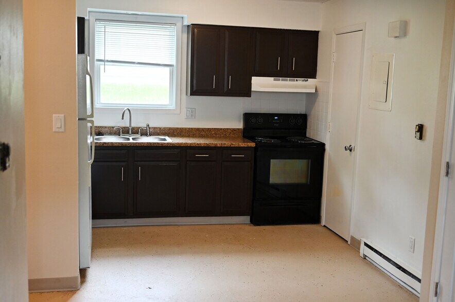 More Photos Of 4719 Toronto St, Ames Apartments For Sale