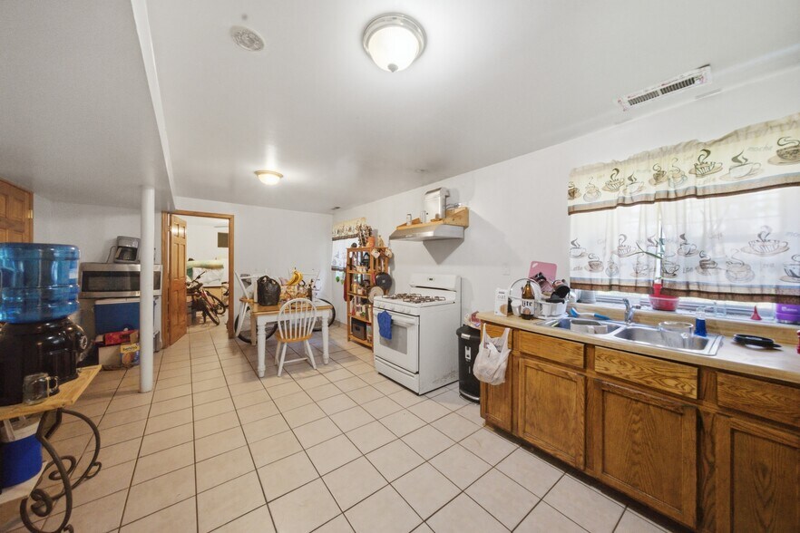 More Photos Of 2038 N Kostner Ave, Chicago Multifamily For Sale