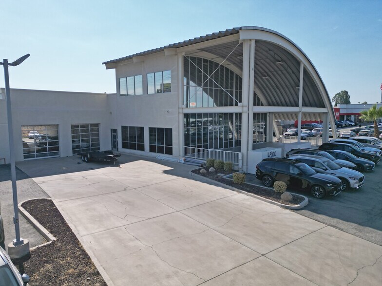 More Photos Of 4500 Rudnick Ct, Bakersfield Auto Dealership For Sale