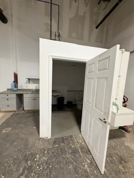 More Photos Of 128 Elm Plz, Waterville Storefront For Lease