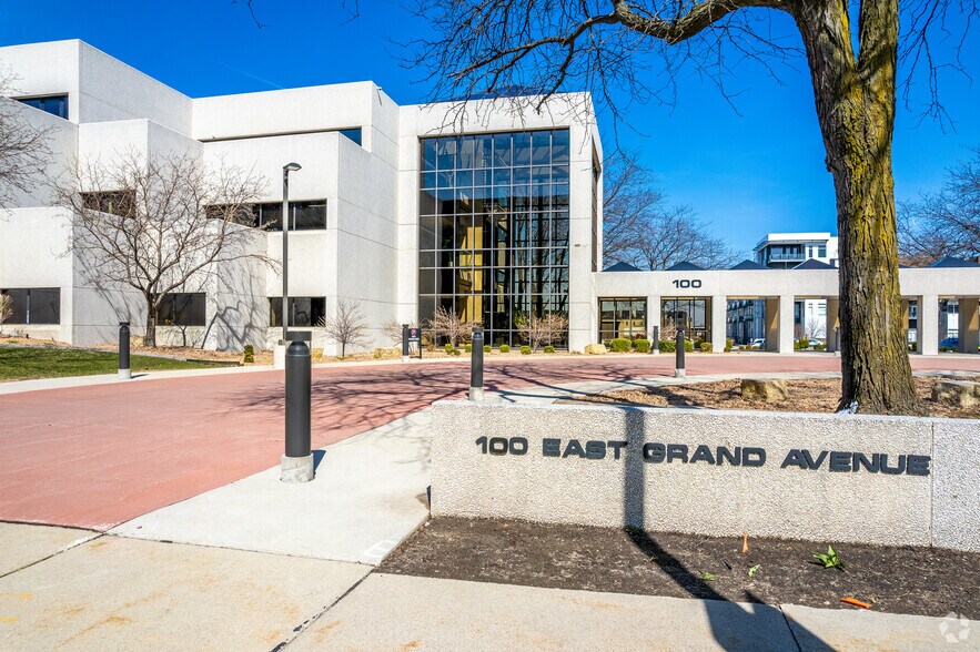 More Photos Of 200 E Grand Ave, Des Moines Office For Lease