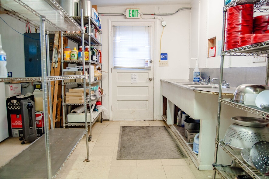 More Photos Of 2003 Oneida Valley Rd, Karns City Restaurant For Sale