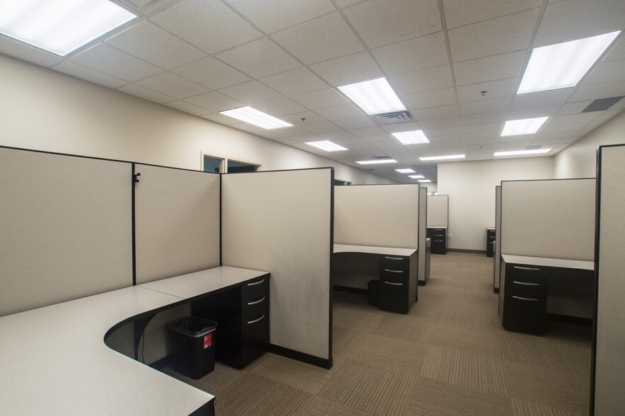 More Photos Of 5255 N Edgewood Dr, Provo Office For Lease
