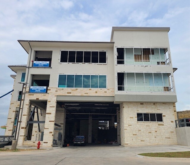 More Photos Of 3011 Flintrock Rd, Lakeway Medical For Lease