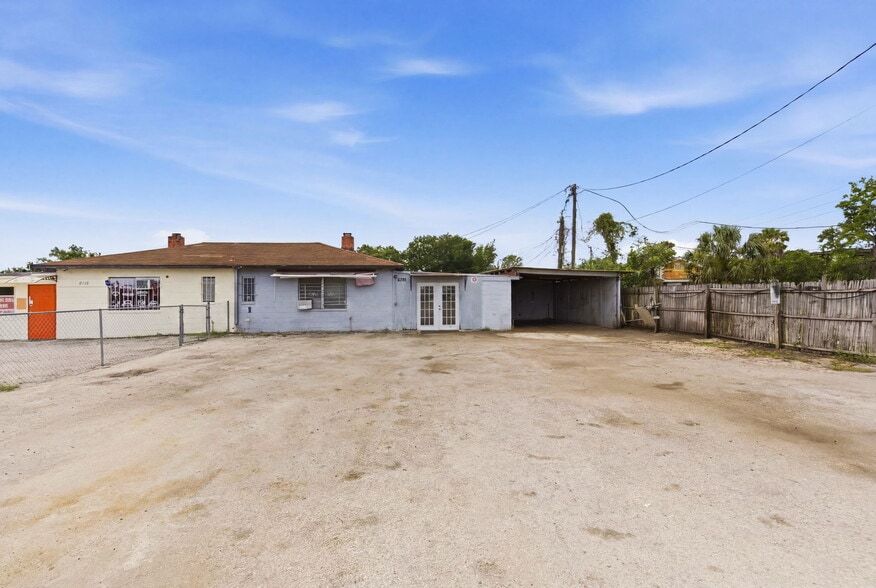 More Photos Of 8710 E Colonial Dr, Orlando Auto Dealership For Lease