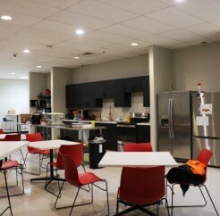 More Photos Of 2081-2089 Corporate 44 Dr, Fenton Warehouse For Lease