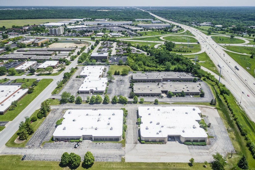 More Photos Of 665-675 Tollgate Rd, Elgin Flex For Lease