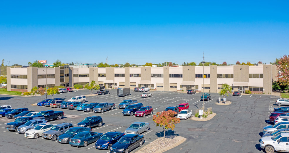 Primary Photo Of 7200 Hudson Blvd N, Oakdale Office For Lease