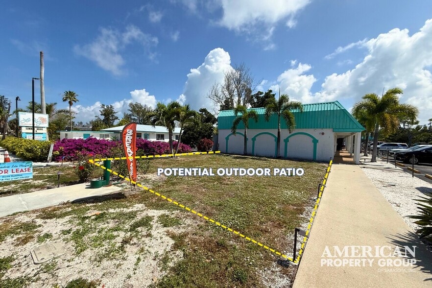More Photos Of 5610 Gulf of Mexico Dr, Longboat Key Restaurant For Lease