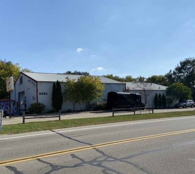 Primary Photo Of 8255 McHenry St, Burlington Manufacturing For Sale