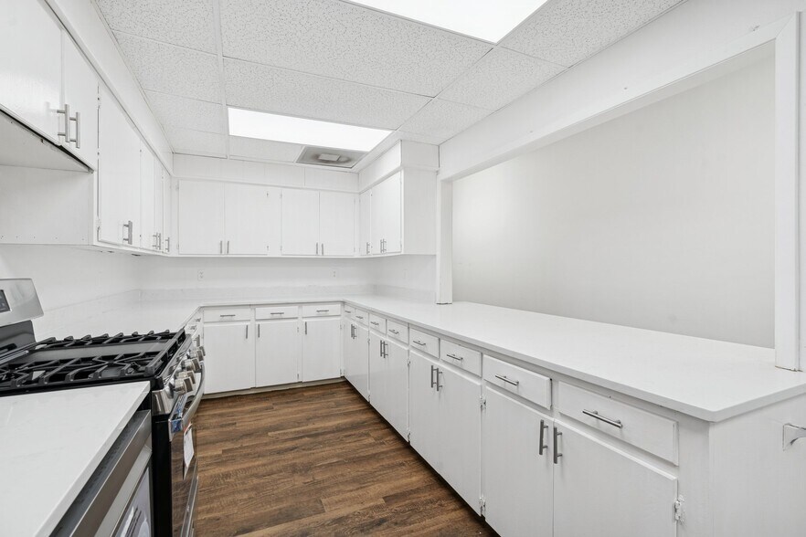 More Photos Of 200 Carr Ln, Duncanville Religious Facility For Lease