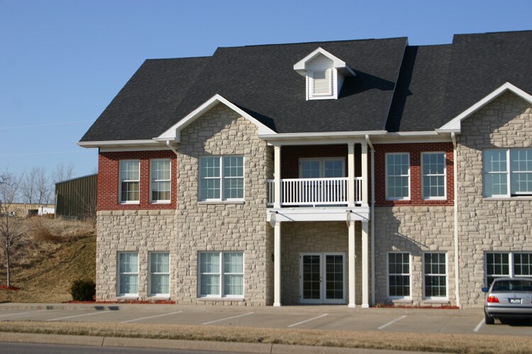 More Photos Of 3432 W Truman Blvd, Jefferson City Office For Sale