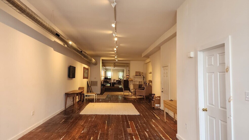 More Photos Of 16 N 3rd St, Philadelphia Storefront Retail Residential For Lease