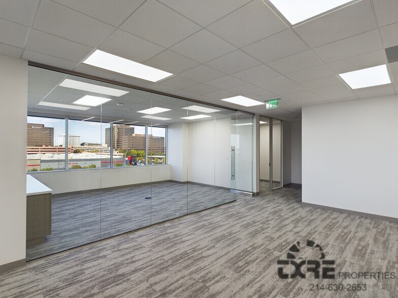 More Photos Of 12400 Coit Rd, Dallas Office For Lease