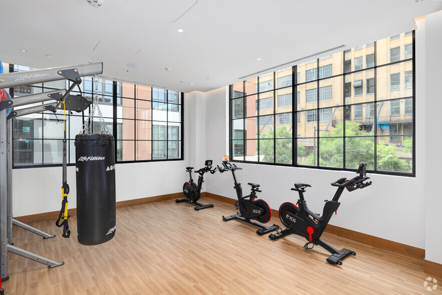 More Photos Of 435 N Broad St, Philadelphia Apartments For Lease