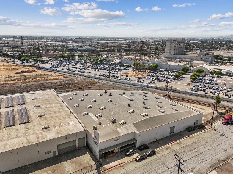 More Photos Of 6310 Corsair St, Commerce Manufacturing For Sale