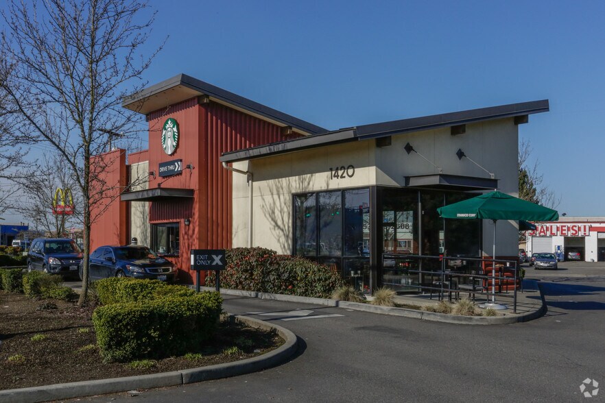 Primary Photo Of 1420 Harvey Rd, Auburn Fast Food For Sale