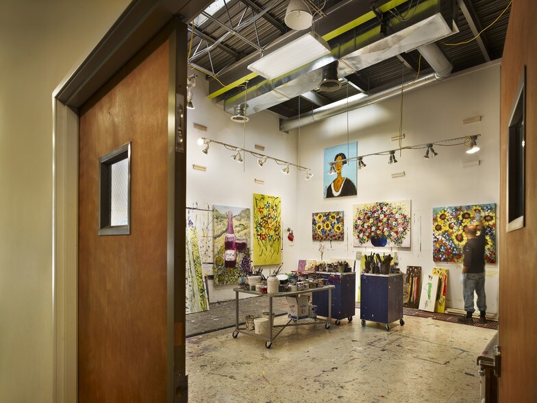 More Photos Of 243 N Union St, Lambertville Office For Lease