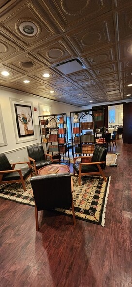 More Photos Of 125 Walnut St, Philadelphia Apartments For Lease