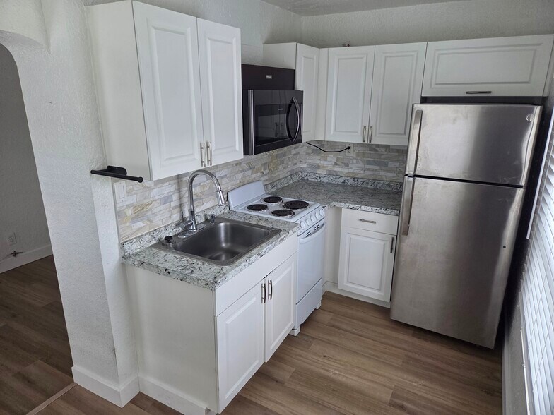 More Photos Of 120 SW 20th Ave, Miami Apartments For Sale