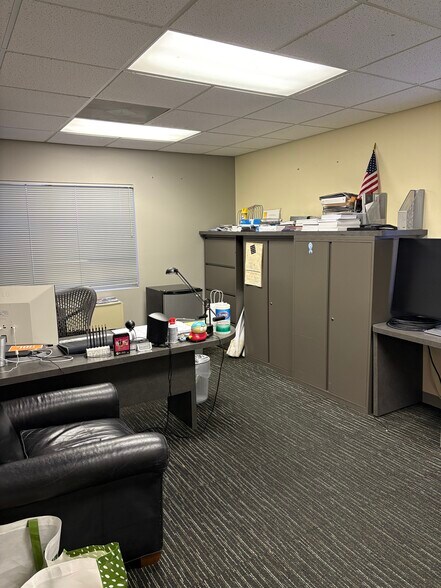 More Photos Of 3450 Forsyth Rd, Winter Park Flex For Lease