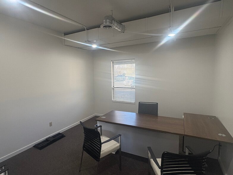 More Photos Of 79-99 E Fort Union Blvd, Midvale Medical For Lease