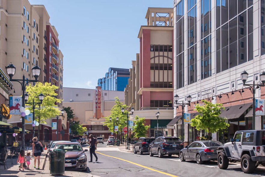 More Photos Of 8010 Gramercy Blvd, Rockville Apartments For Lease