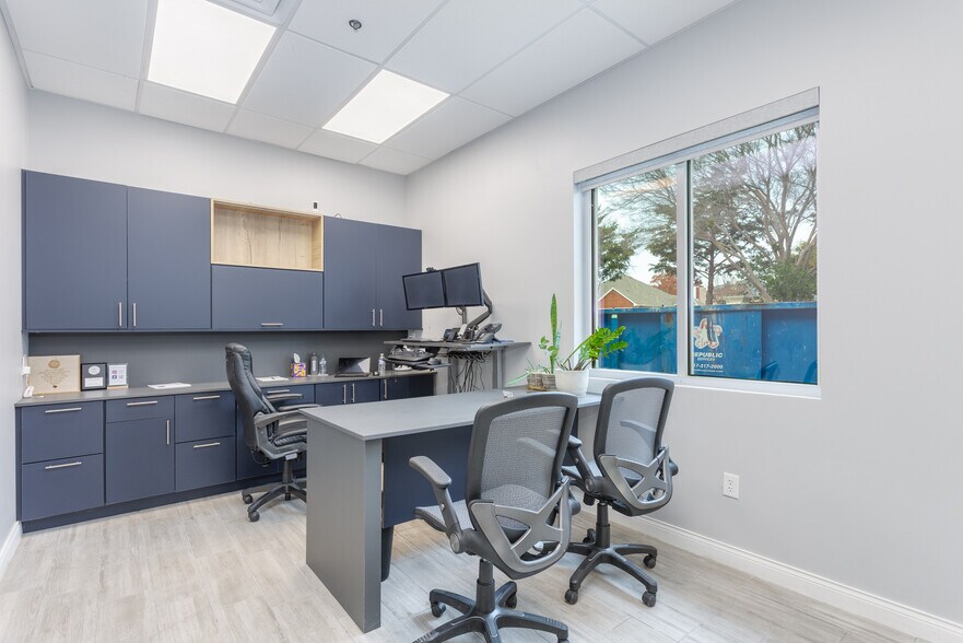 More Photos Of 2041 Morriss Rd, Flower Mound Medical For Lease