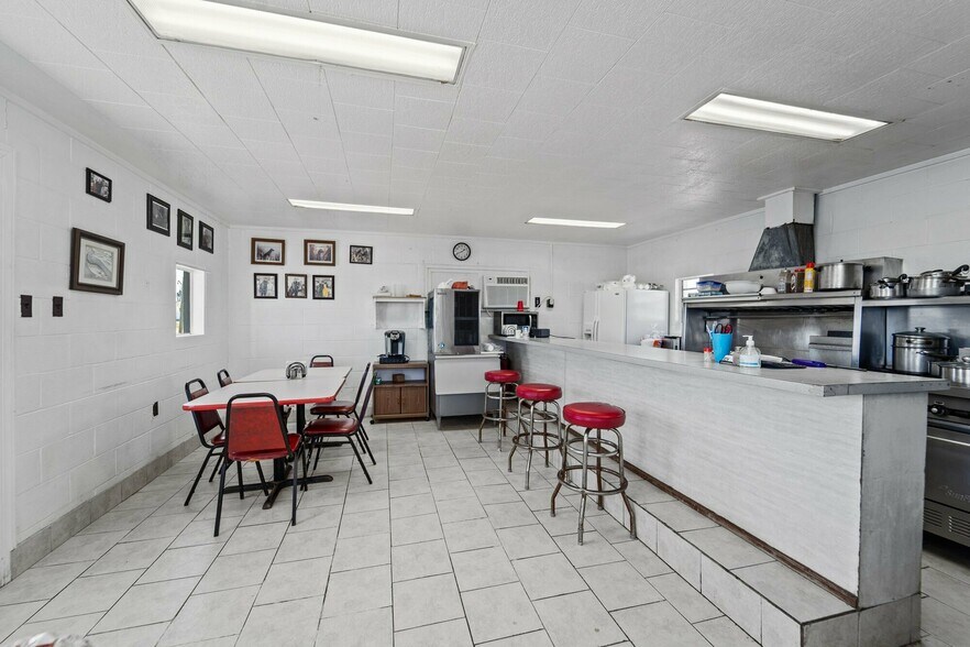 More Photos Of 219 Hill St, Engelhard Marina For Sale
