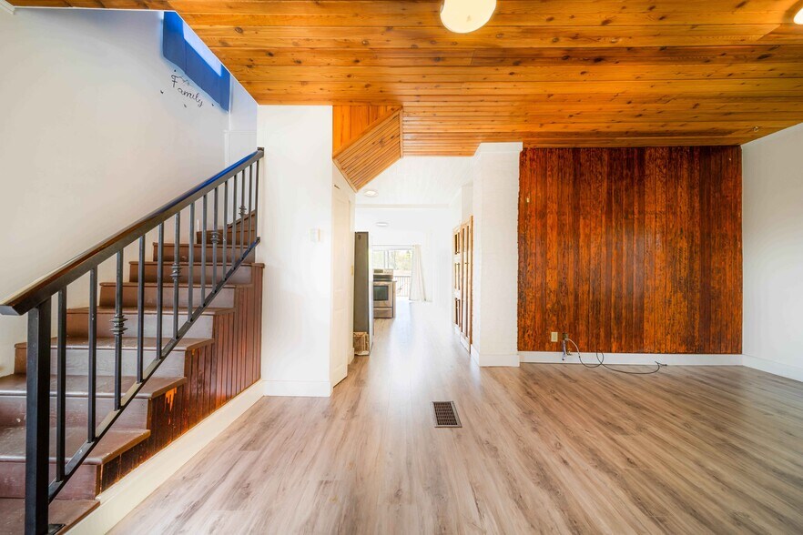 More Photos Of 2475 Mt Lehman Rd, Abbotsford Flex For Sale