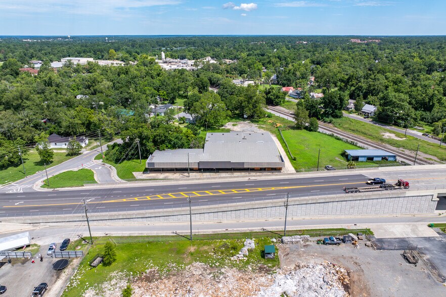 More Photos Of 908 W Hill Ave, Valdosta Warehouse For Sale