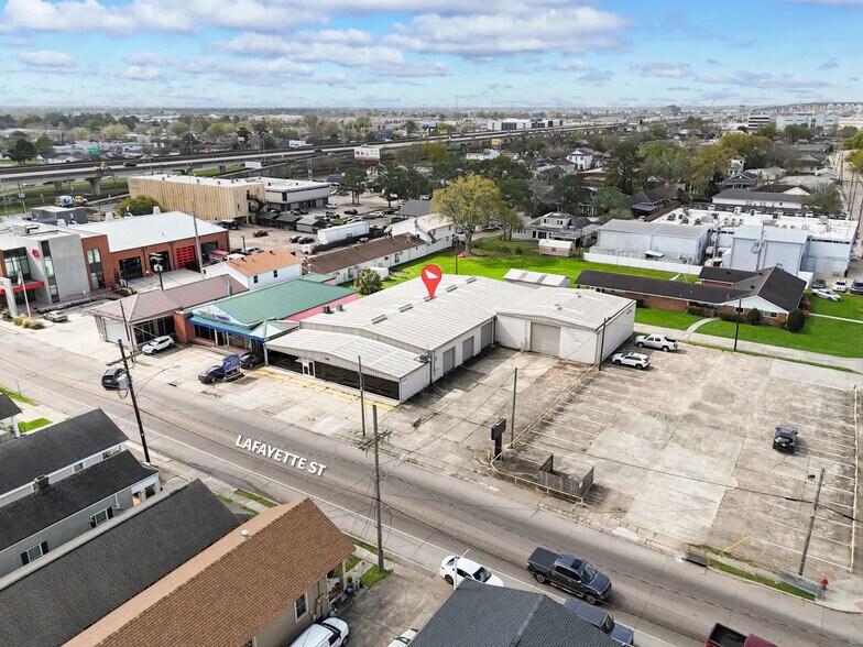 Primary Photo Of 1120 Lafayette St, Gretna Showroom For Lease