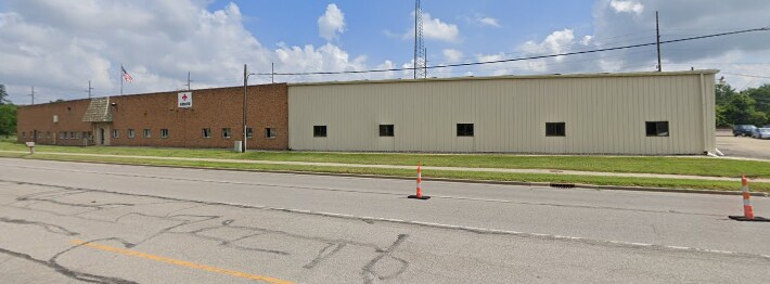 Primary Photo Of 3362 S Main St, Elkhart Manufacturing For Sale