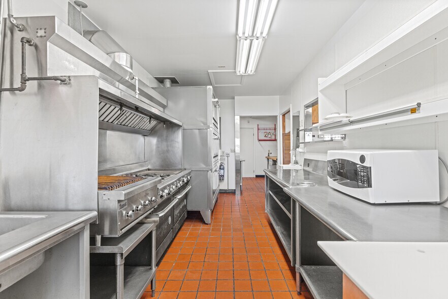More Photos Of 1455 Oregon ave, Bandon General Retail For Sale