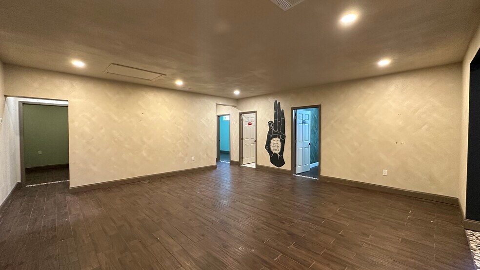 More Photos Of 1707 E Edgewood Dr, Lakeland Medical For Lease
