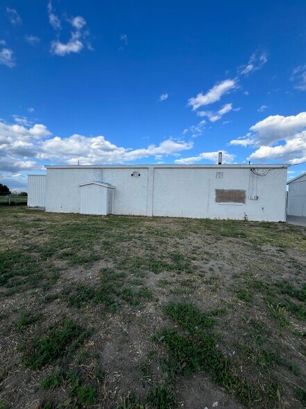 More Photos Of 2676 Van Giesen St, Richland Industrial For Sale