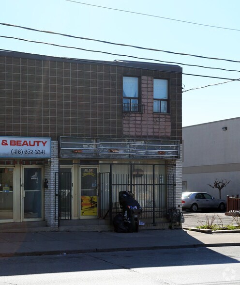 More Photos Of 477 Oakwood Ave, Toronto Storefront Retail Residential For Sale