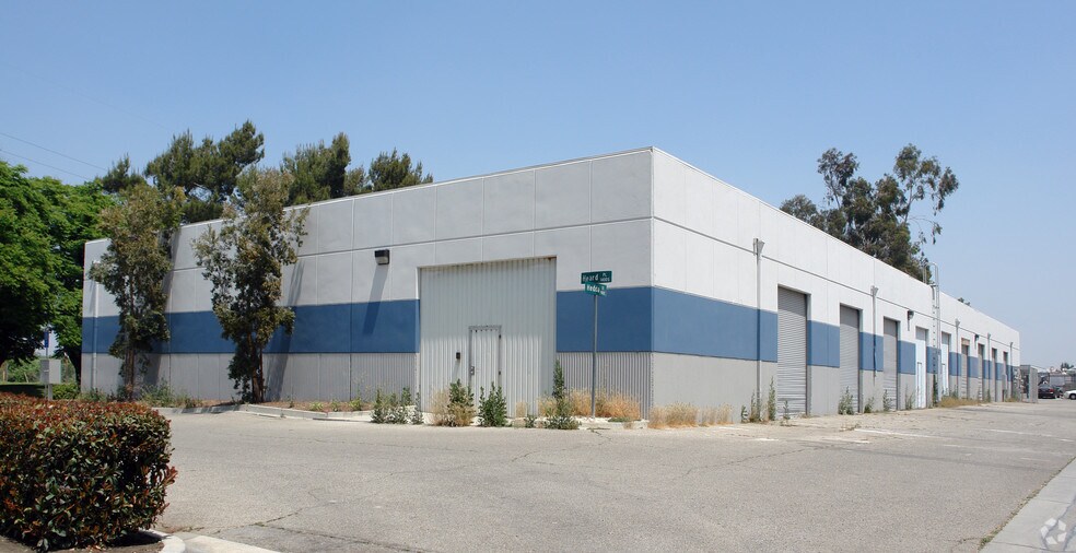 More Photos Of 920 E Cooley Ave, San Bernardino Warehouse For Lease