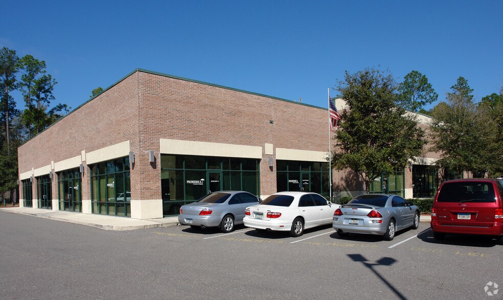 More Photos Of 12276 San Jose Blvd, Jacksonville Coworking Space
