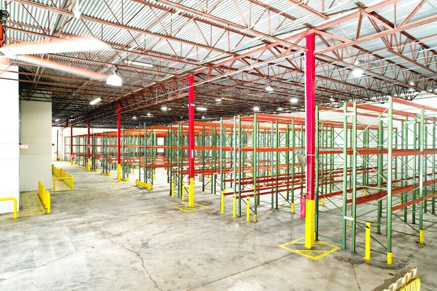 More Photos Of 2797 NW 105th Ave, Miami Warehouse For Lease