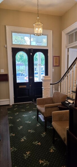 More Photos Of 702 Rio Grande St, Austin Office For Lease