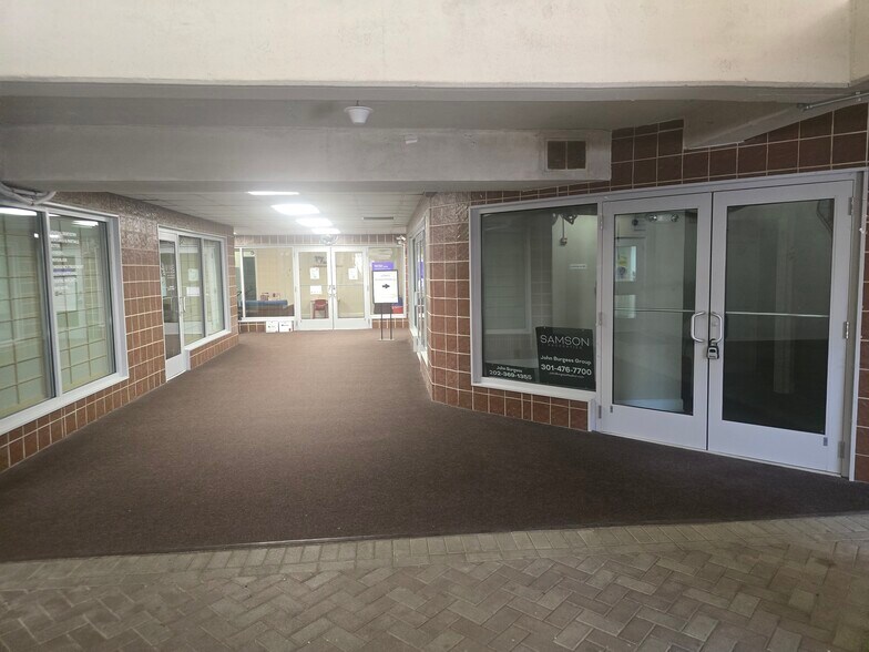 More Photos Of 4601 N Park Ave, Chevy Chase Apartments For Sale