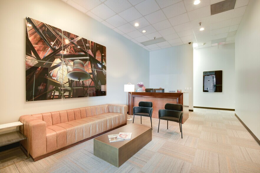 More Photos Of 1612 Summit Ave, Fort Worth Office For Sale