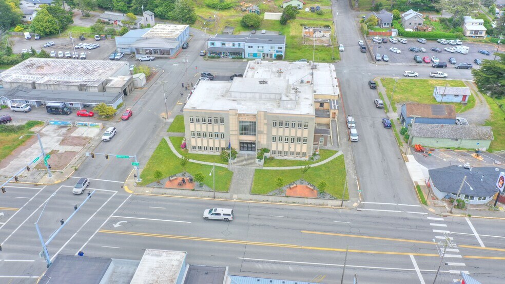 More Photos Of 29820 Ellensburg Ave, Gold Beach Office For Sale