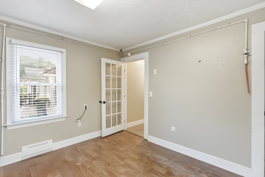 More Photos Of 3365 Thompson Bridge Rd, Gainesville Freestanding For Sale