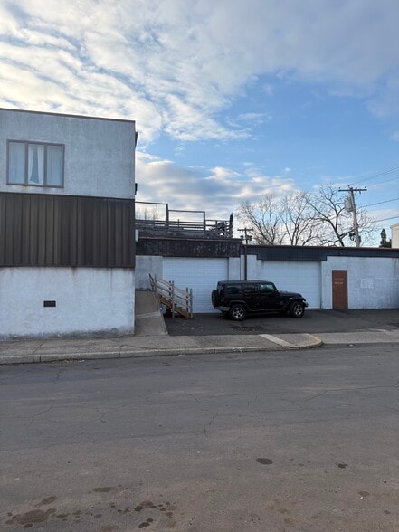More Photos Of 135 E Main St, Lansdale Storefront Retail Residential For Sale
